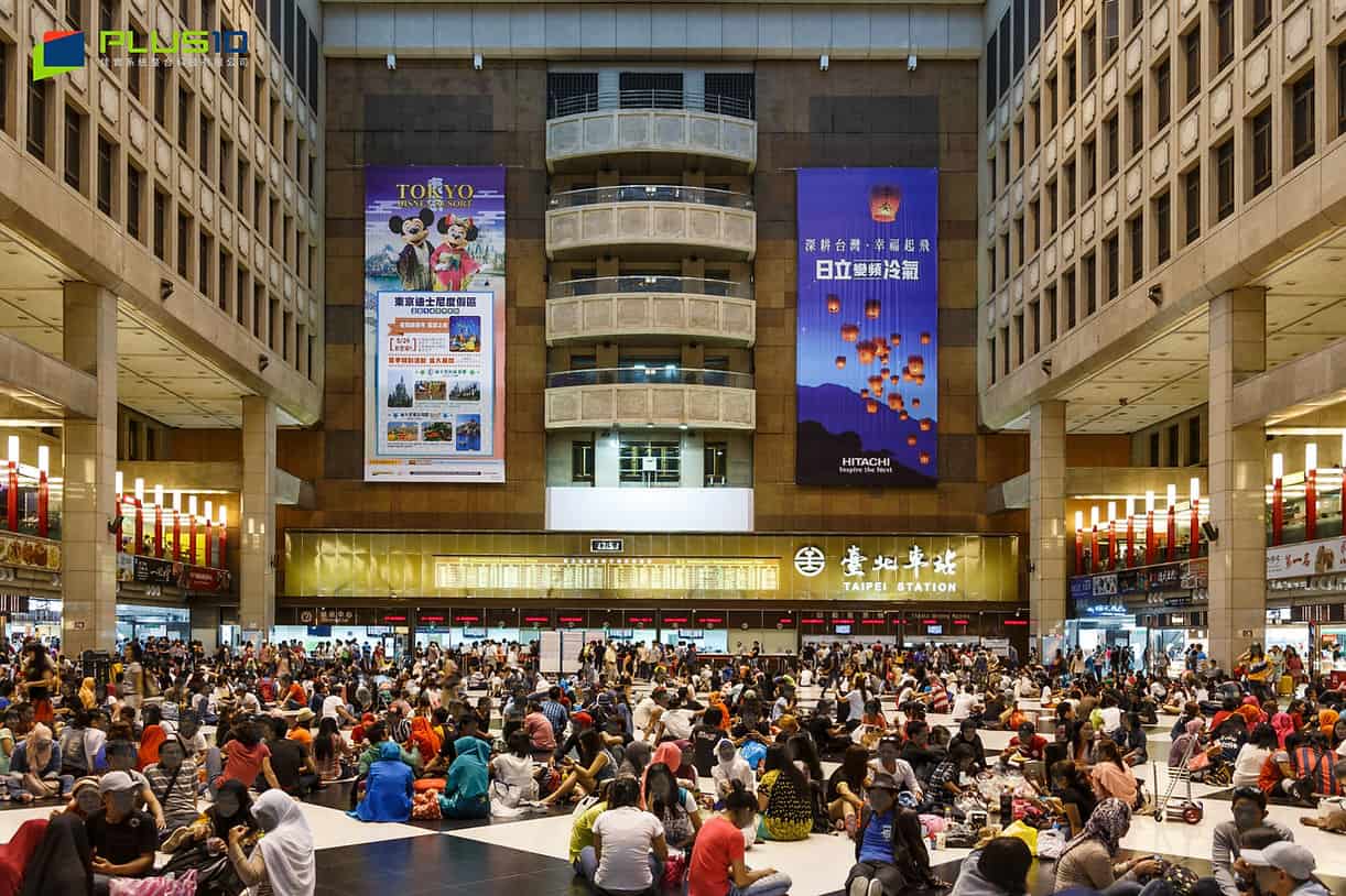 臺北車站售票中庭 - Photo by CEphoto, Uwe Aranas