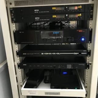 新瓦屋集會堂-新影音視聽弱電系統機櫃